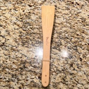 Pampered Chef Bamboo Turner - Natural Tan